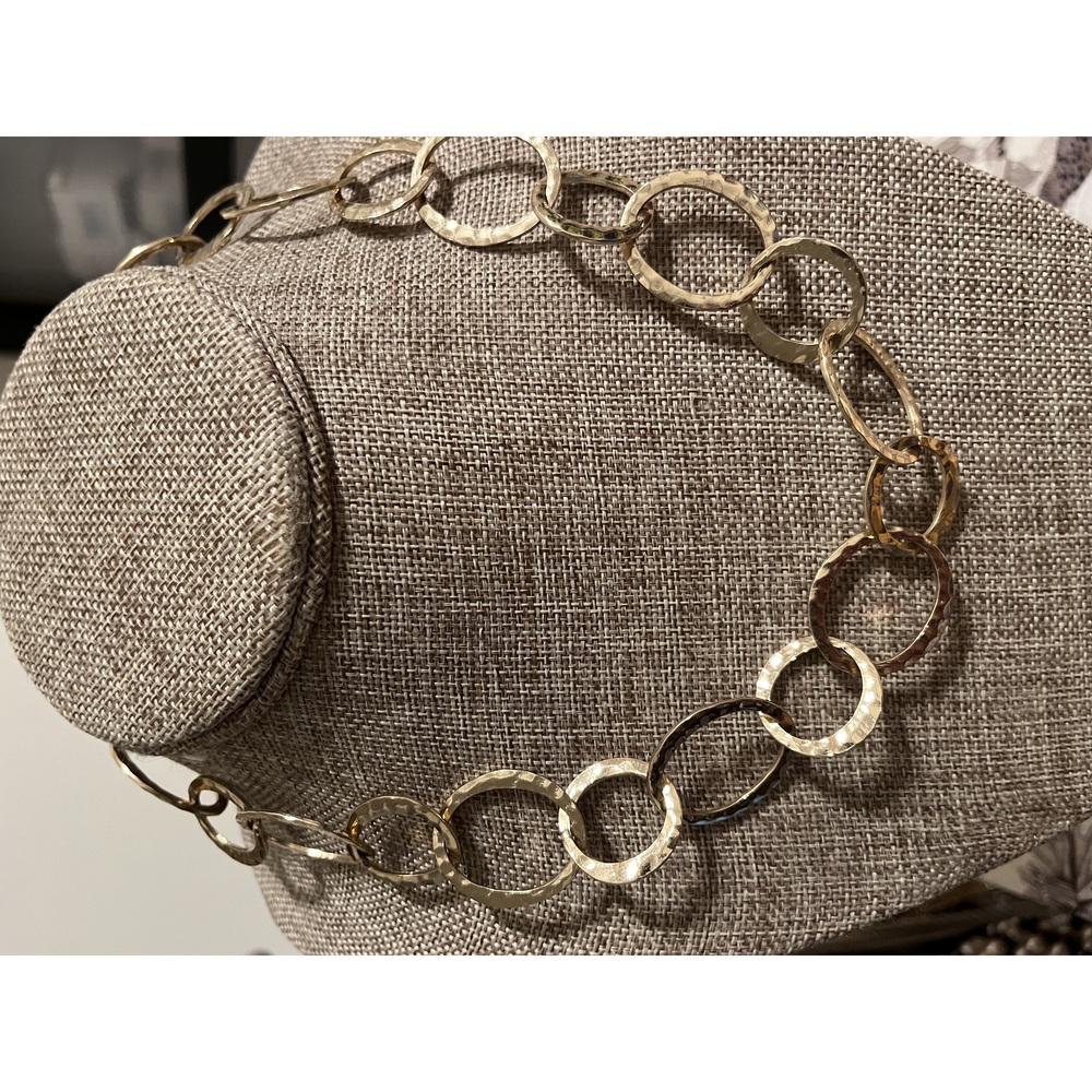 Goldtone Hammered Circle Linked Necklace, Looks Brand New